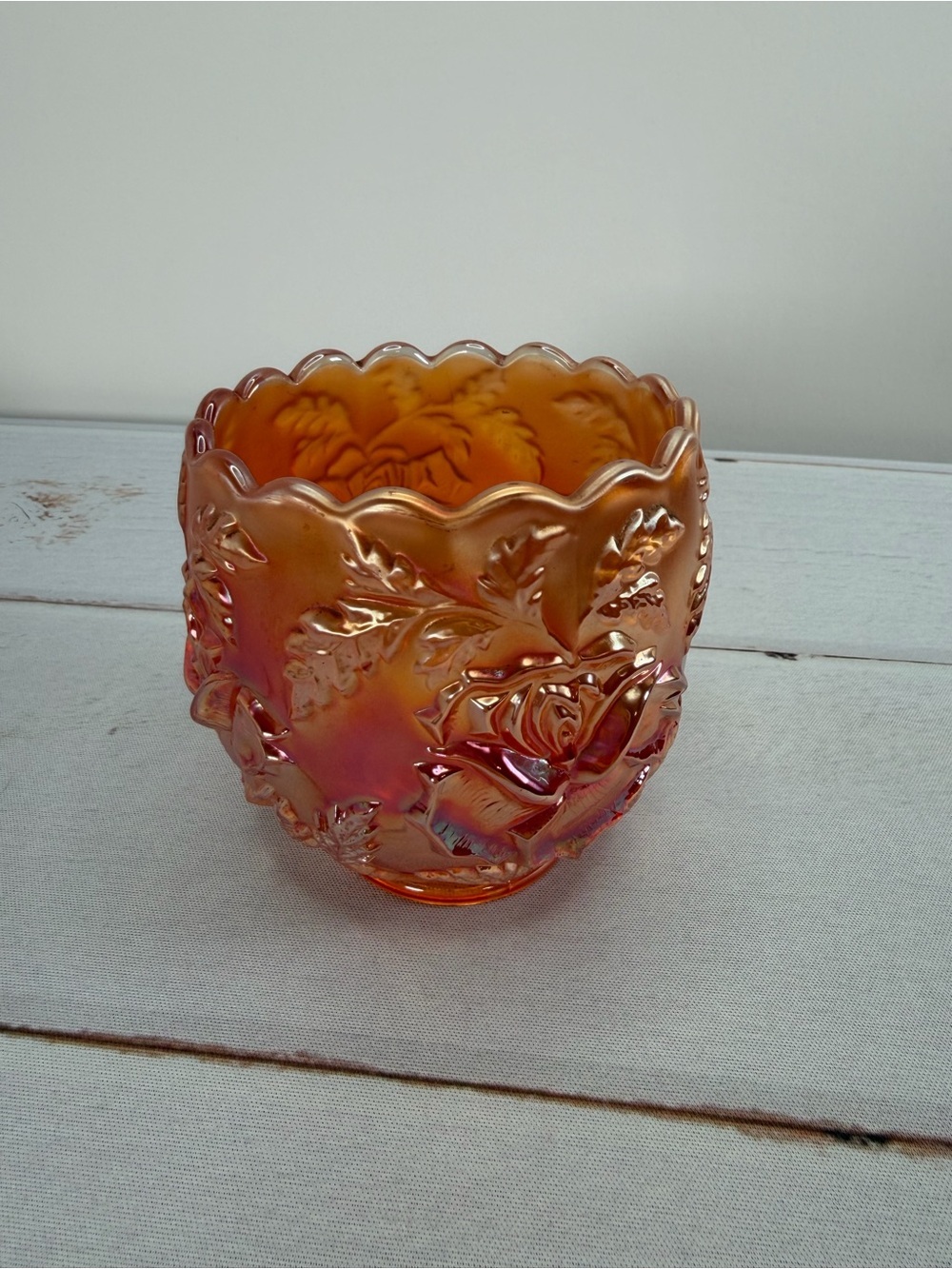 Antique 1910 Dugan Marigold "Wreath of Roses" Carnival Glass Small Rose Bowl